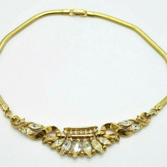 Trifari Jewelry - TRIFARI Patent Pending Clear Rhinestone Choker